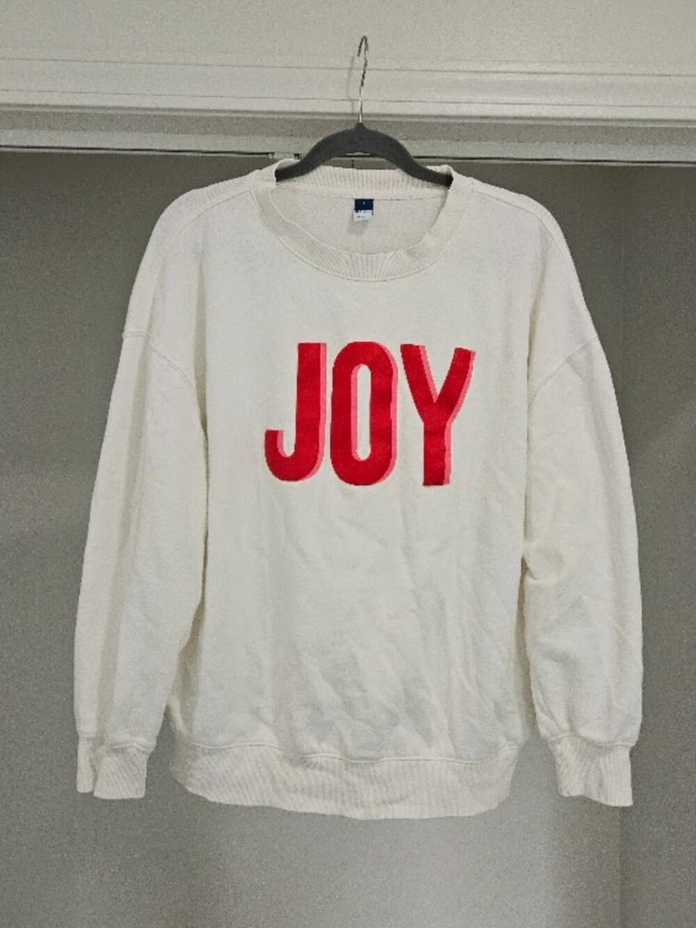 Old Navy fleece sweatshirt Christmas holiday white joy graphic long sleeve sweat